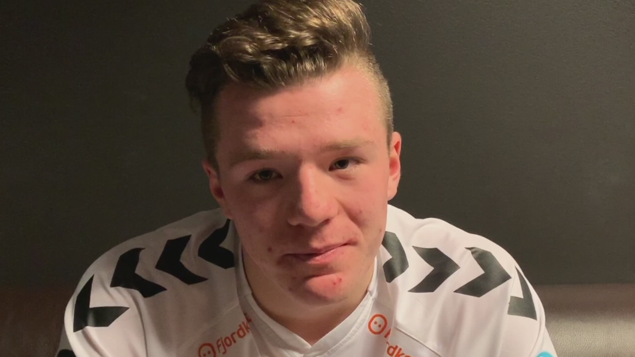 Thomas Hallstensen blir Oddspiller.mov